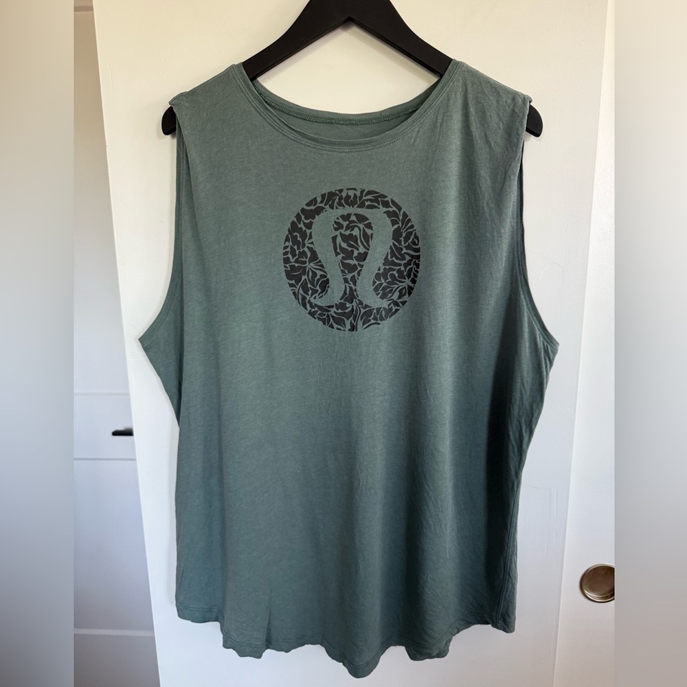 Rare Lululemon Brunswick Muscle Tank *Expression P2P 23” Size 12